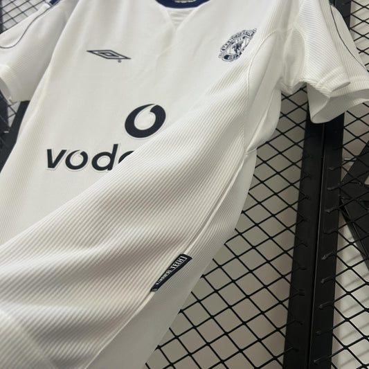 Manchester United 2000-01 Away