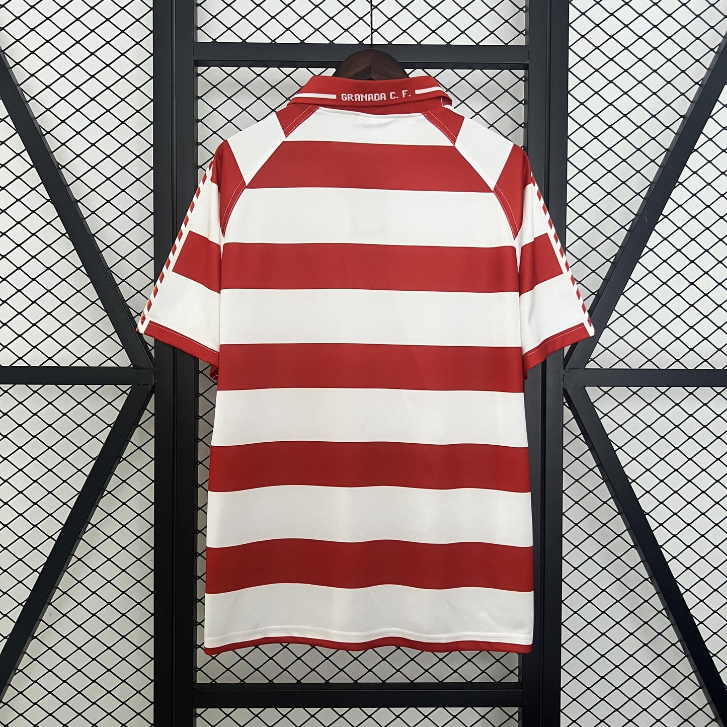 Granada 1997-1998 Home