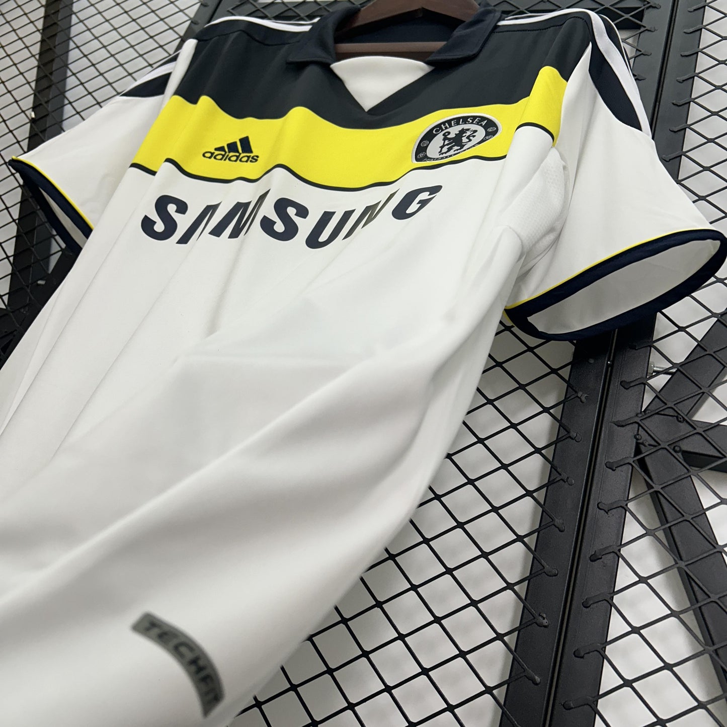 Chelsea 2011-12 away