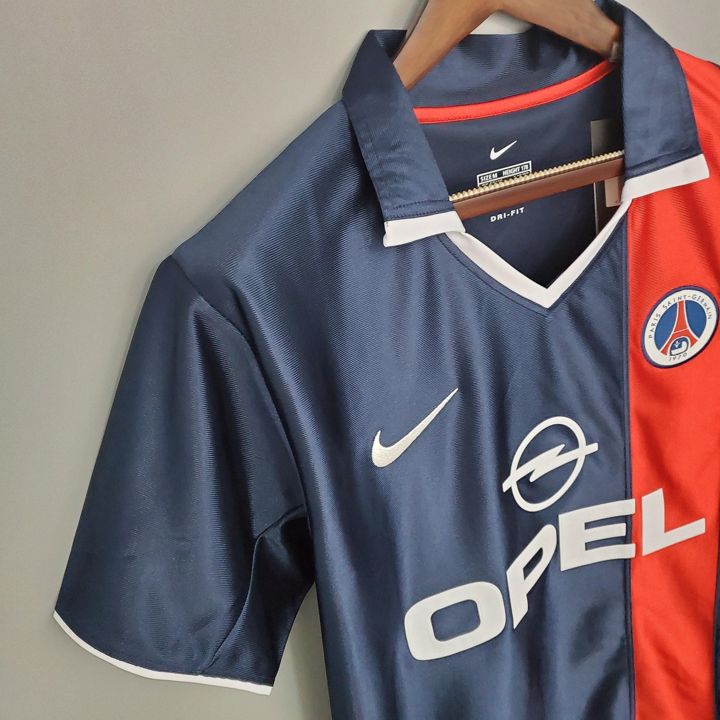 Pairs Saint Germain 2001-02 Home