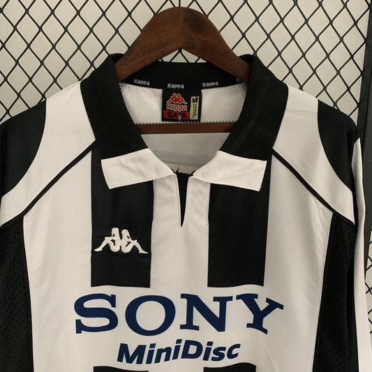 Juventus 1997-98 Home