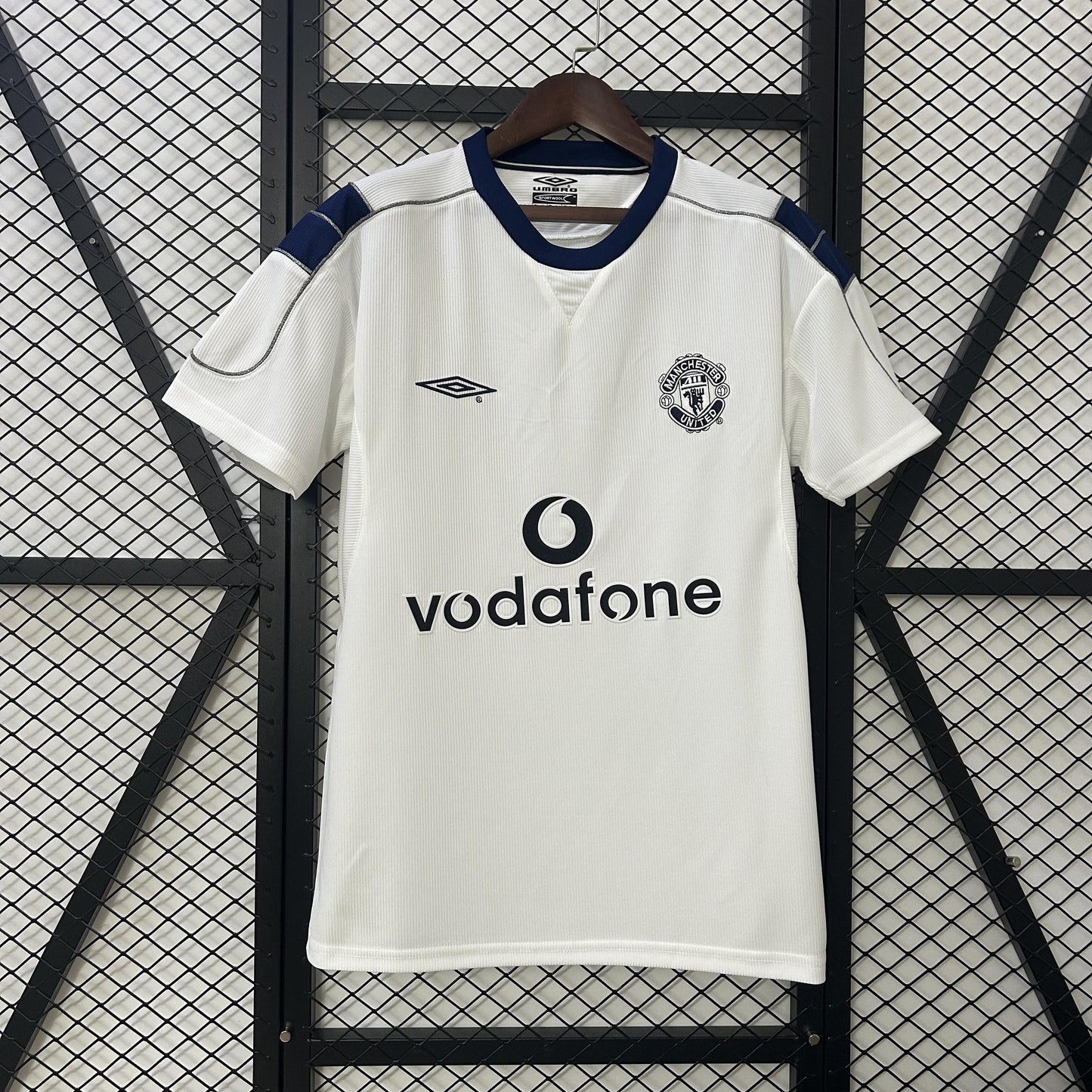 Manchester United 2000-01 Away Jersey