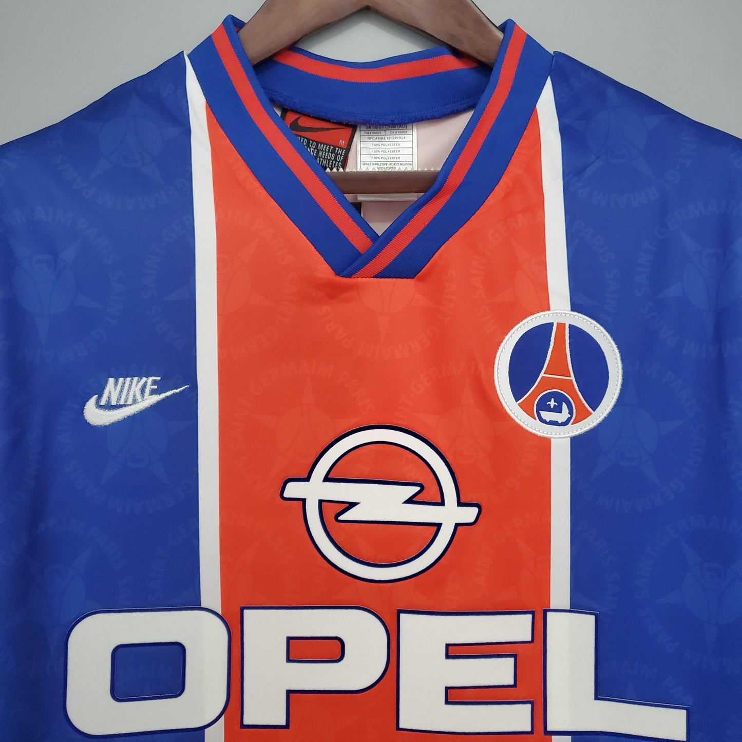 Pairs Saint Germain 1995-96 Home