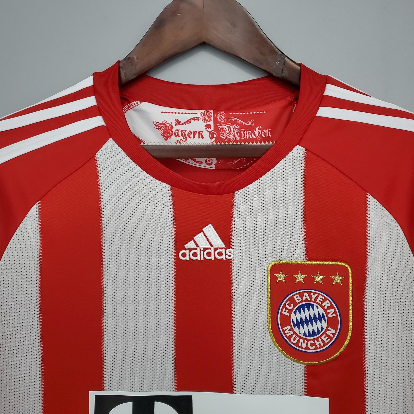 Bayern Munich 2010-11 Home