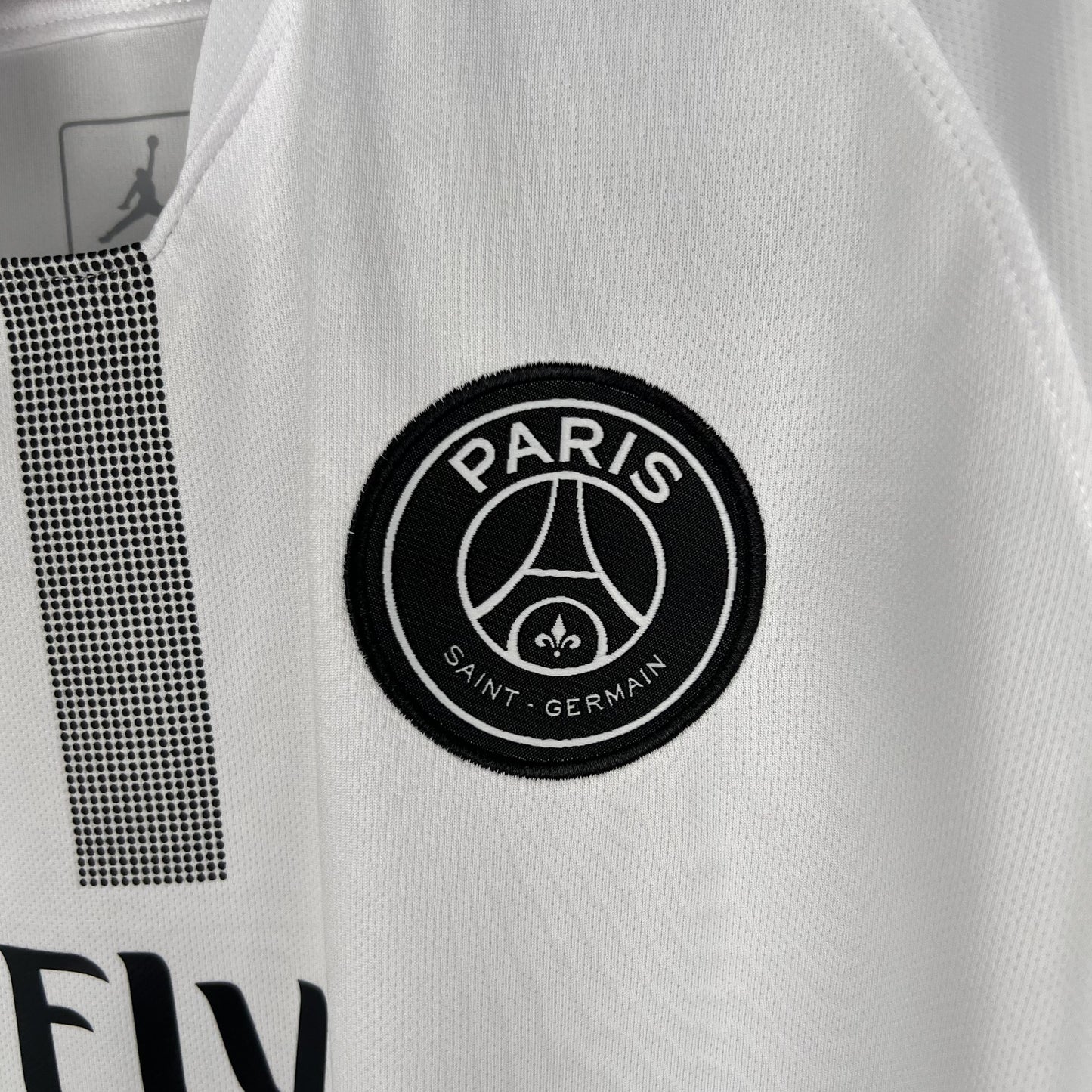 Pairs Saint Germain 2018-19 Away