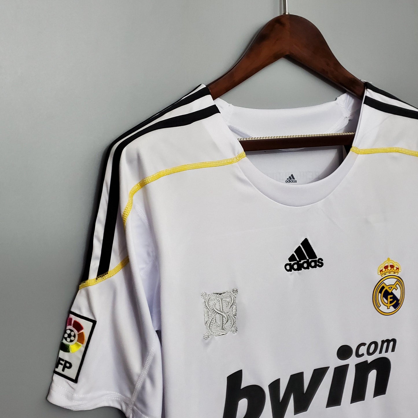 Real Madrid 2009-10 Home