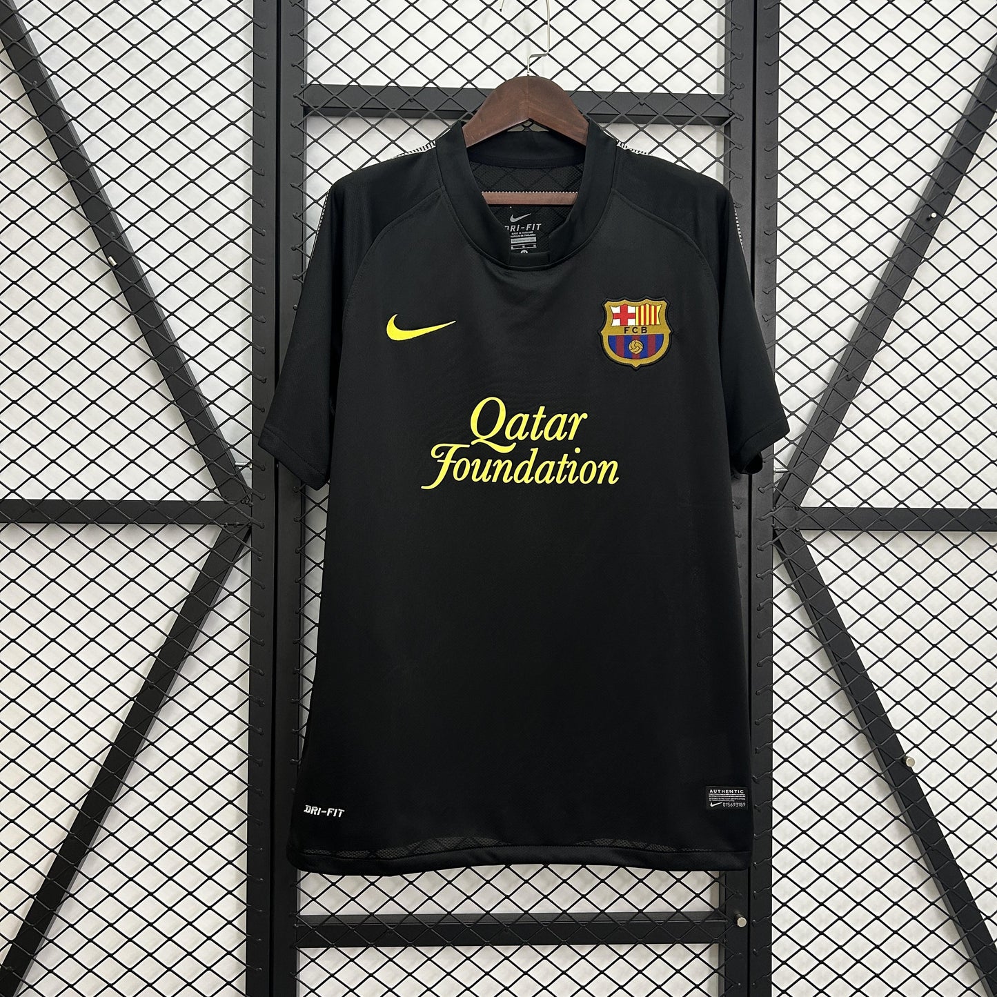 Barcelona 2011-12 away