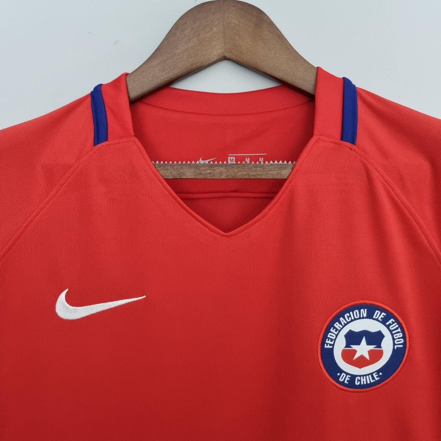 Chile 2016-17 Home