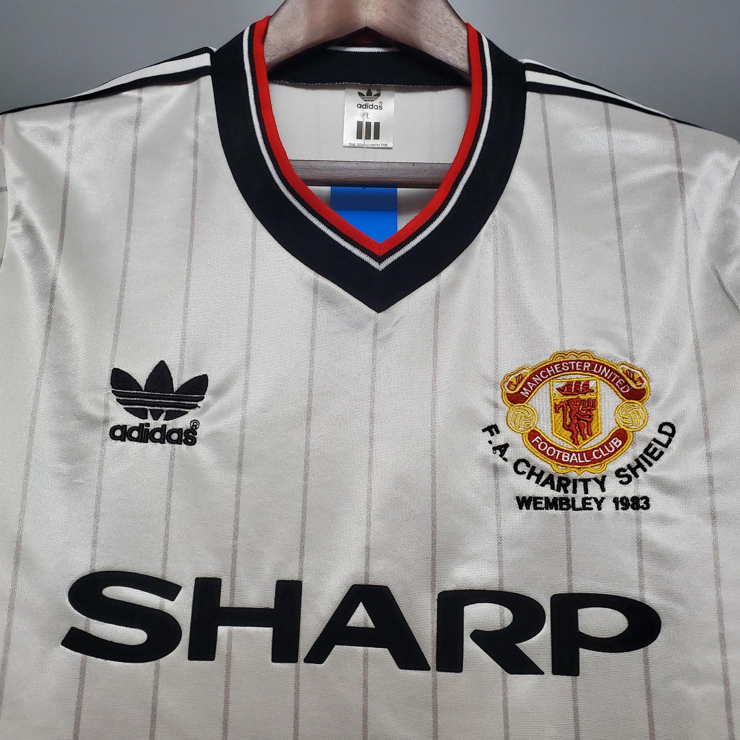 Manchester United 1983 Away