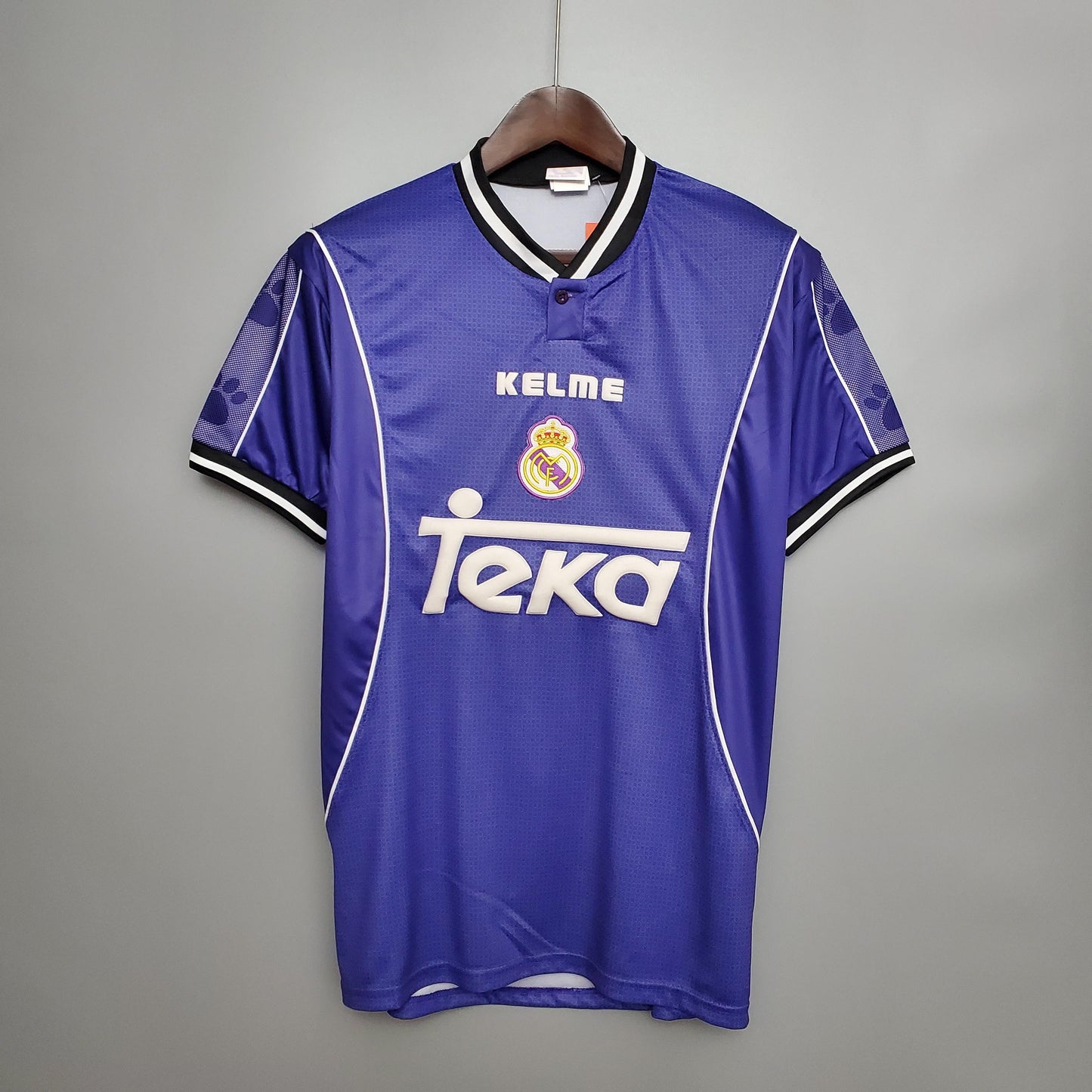 Real Madrid 1997-98 Away