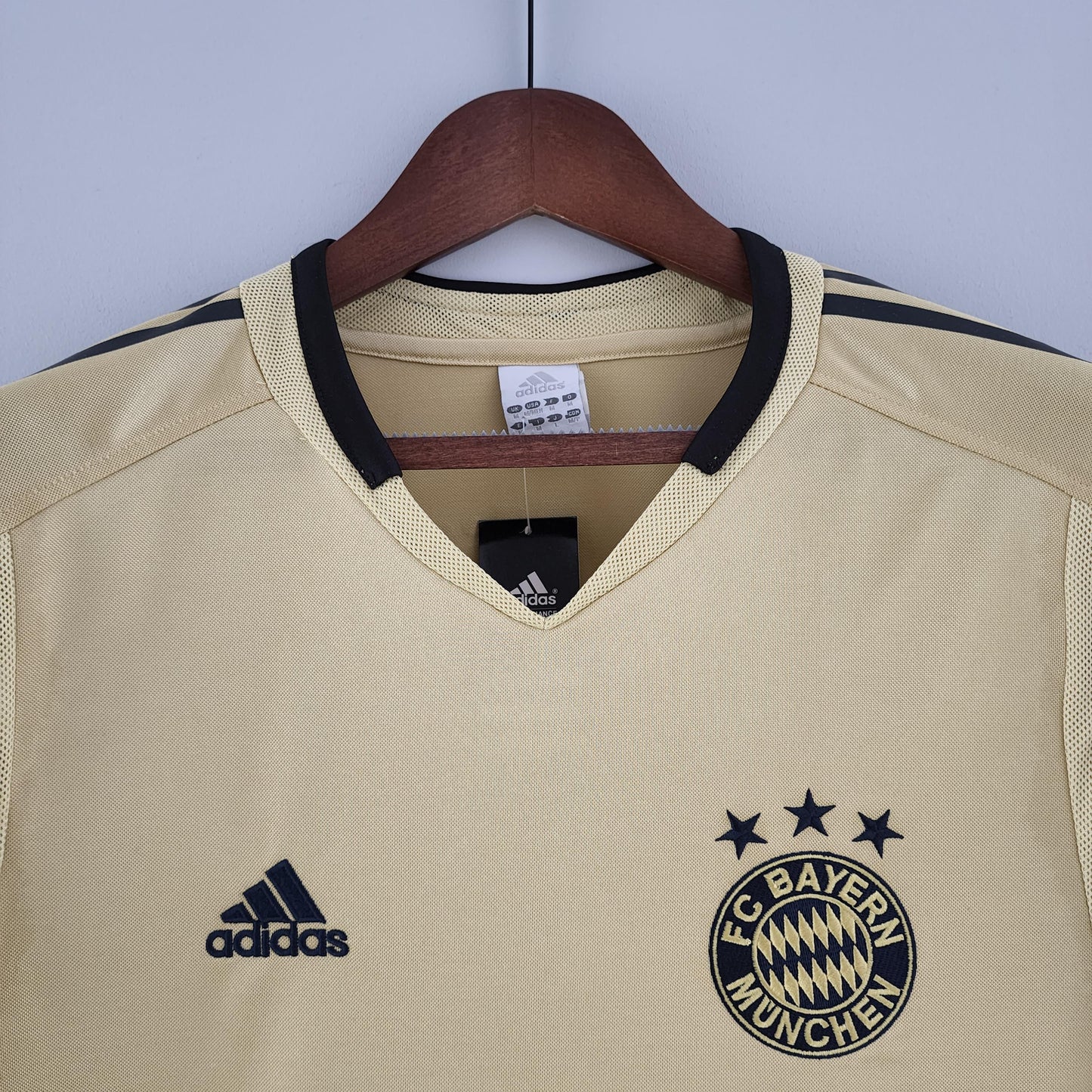 Bayern Munich 2004-05 Away