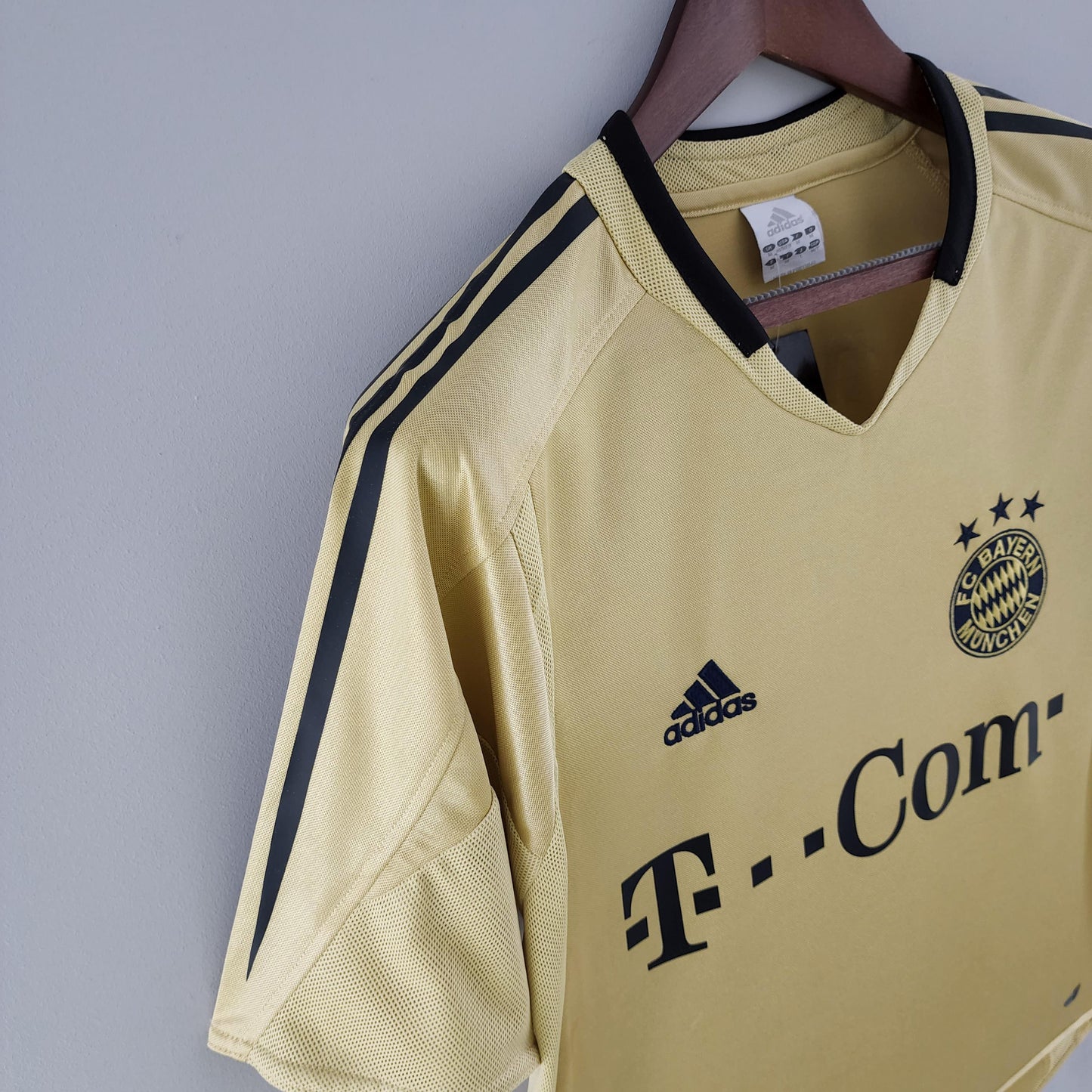 Bayern Munich 2004-05 Away