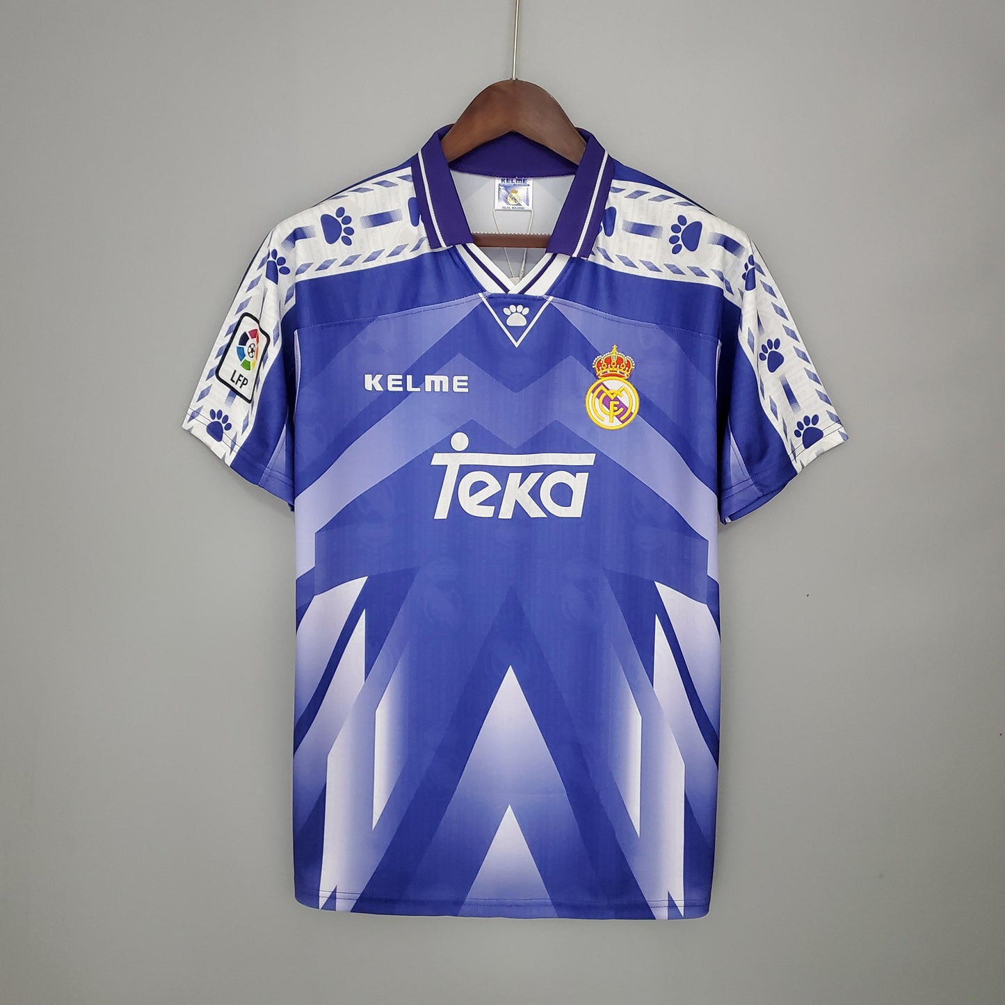 Real Madrid 1996-97 Away