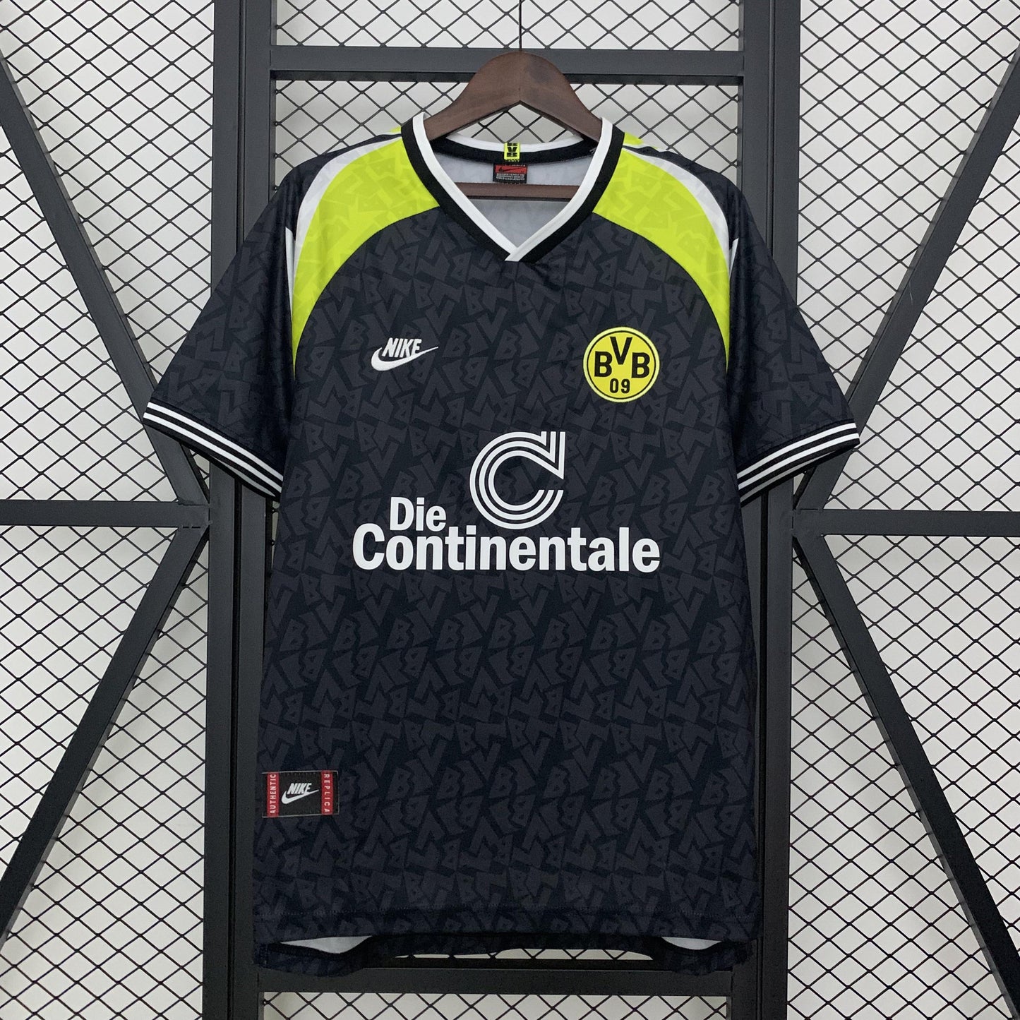 Dortmund 1995-96 Home