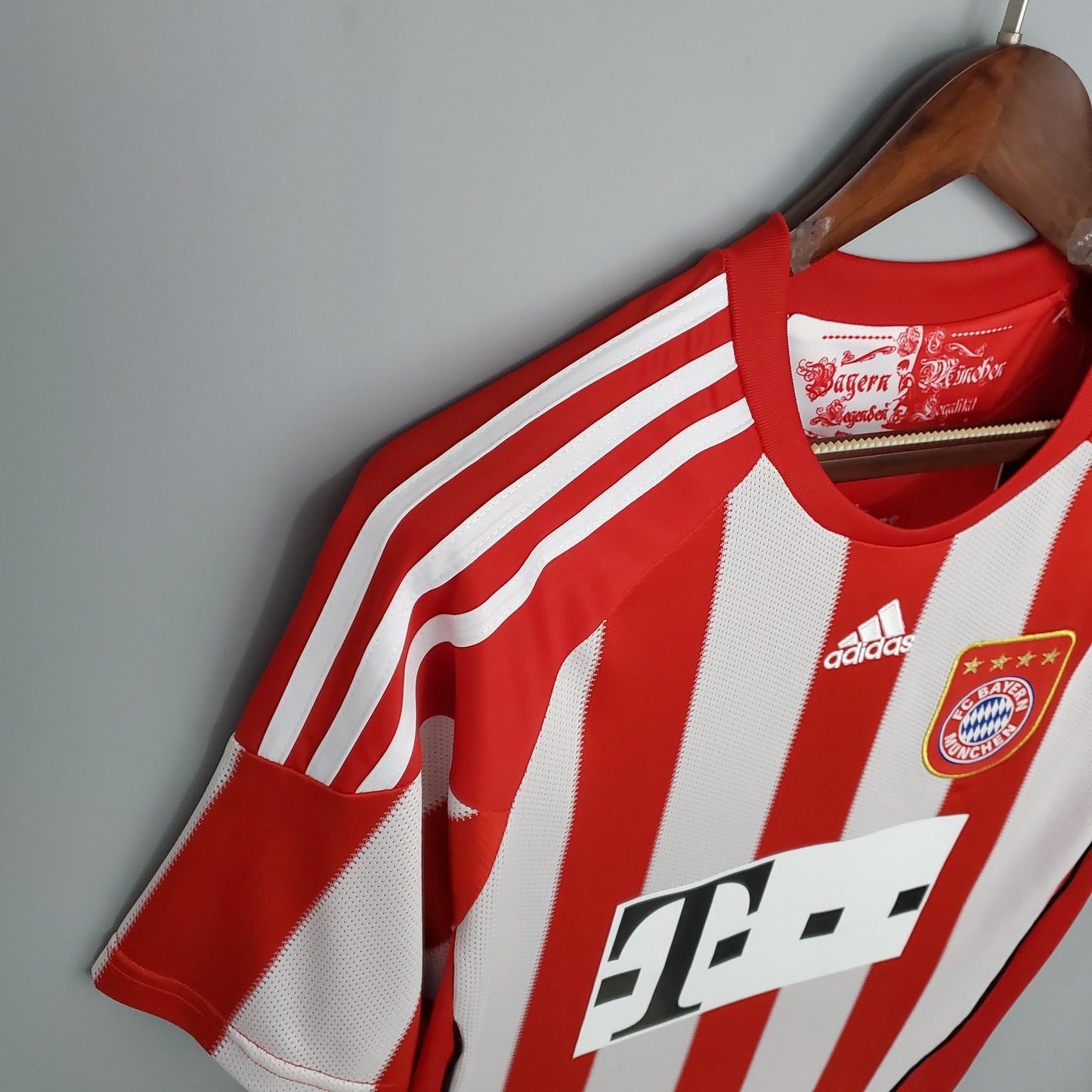Bayern Munich 2010-11 Home