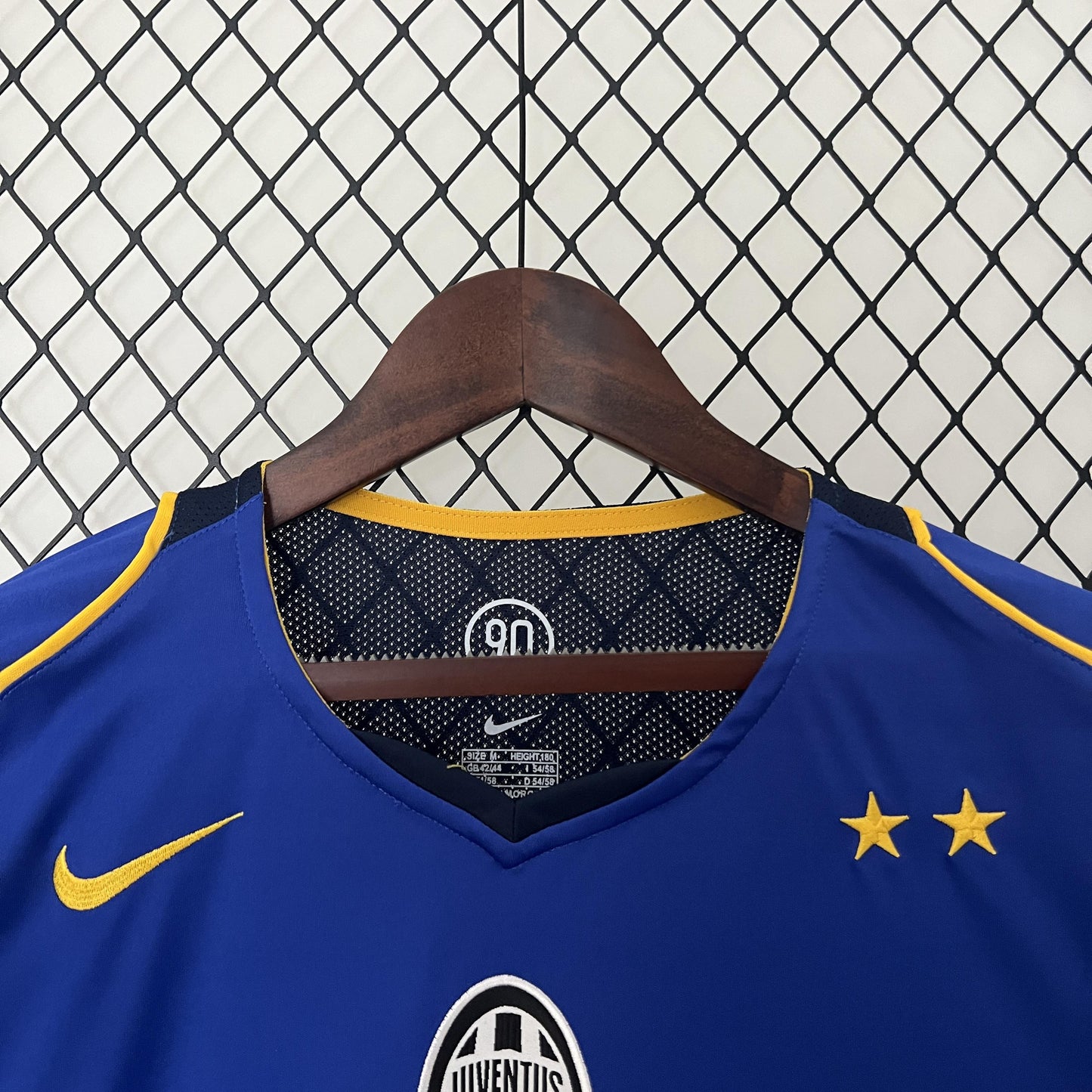 Juventus 2004-05 Away