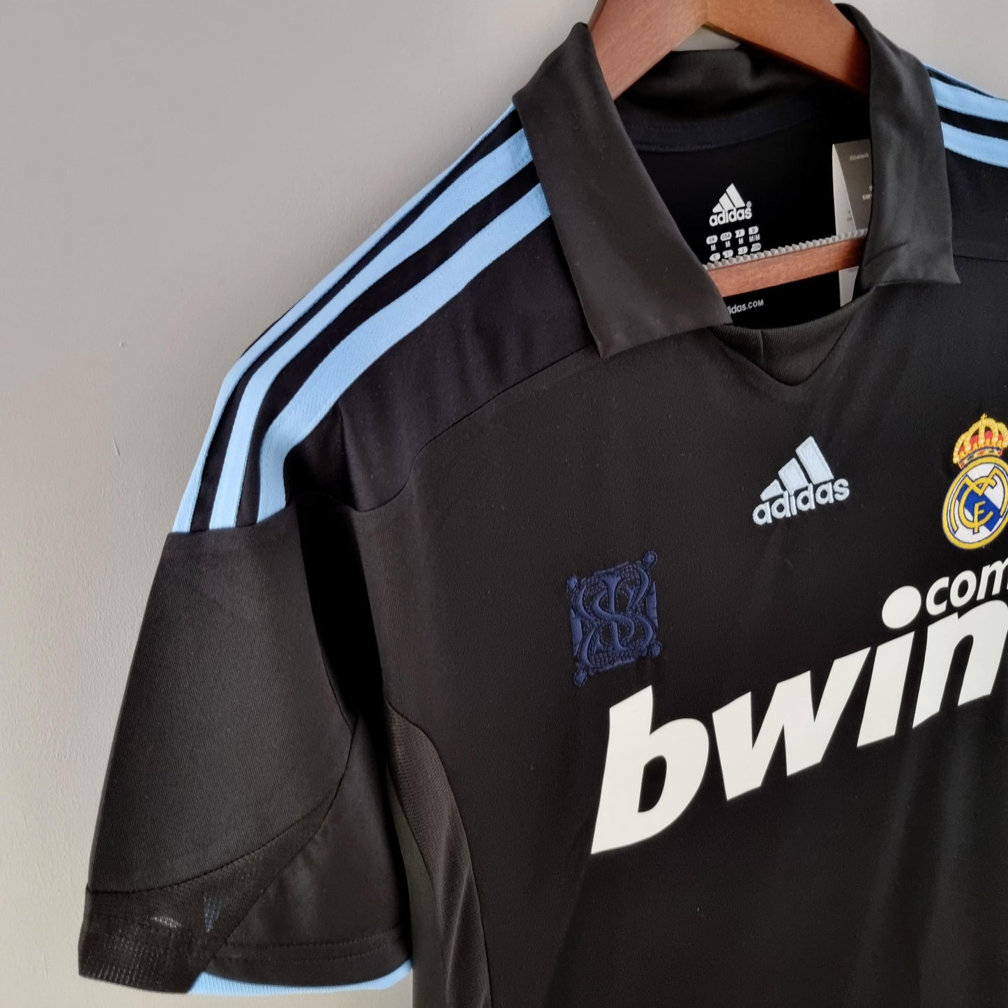 Real Madrid 2009-10 Away