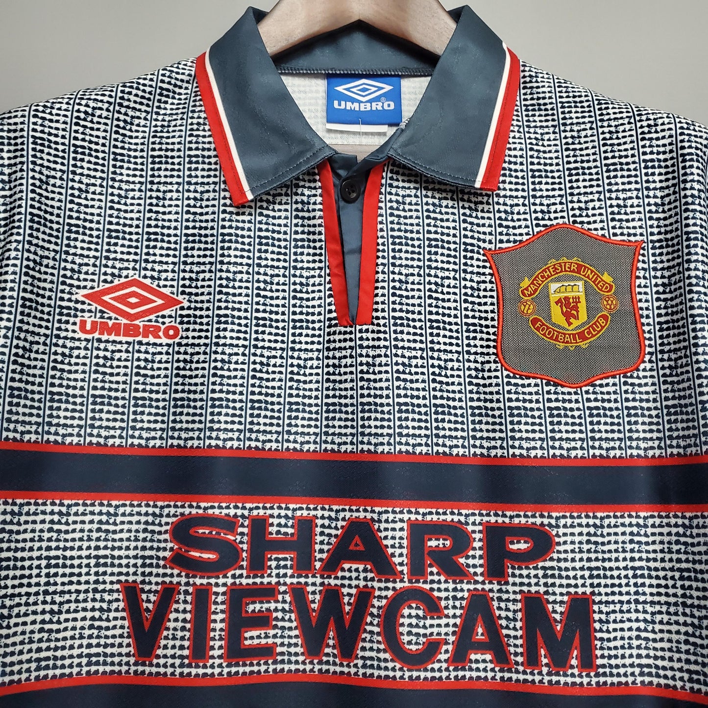 Manchester United 1995-96 Away