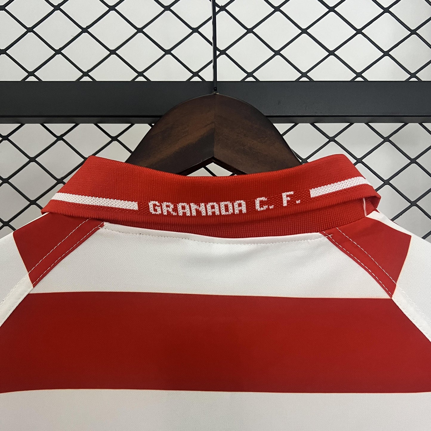 Granada 1997-1998 Home