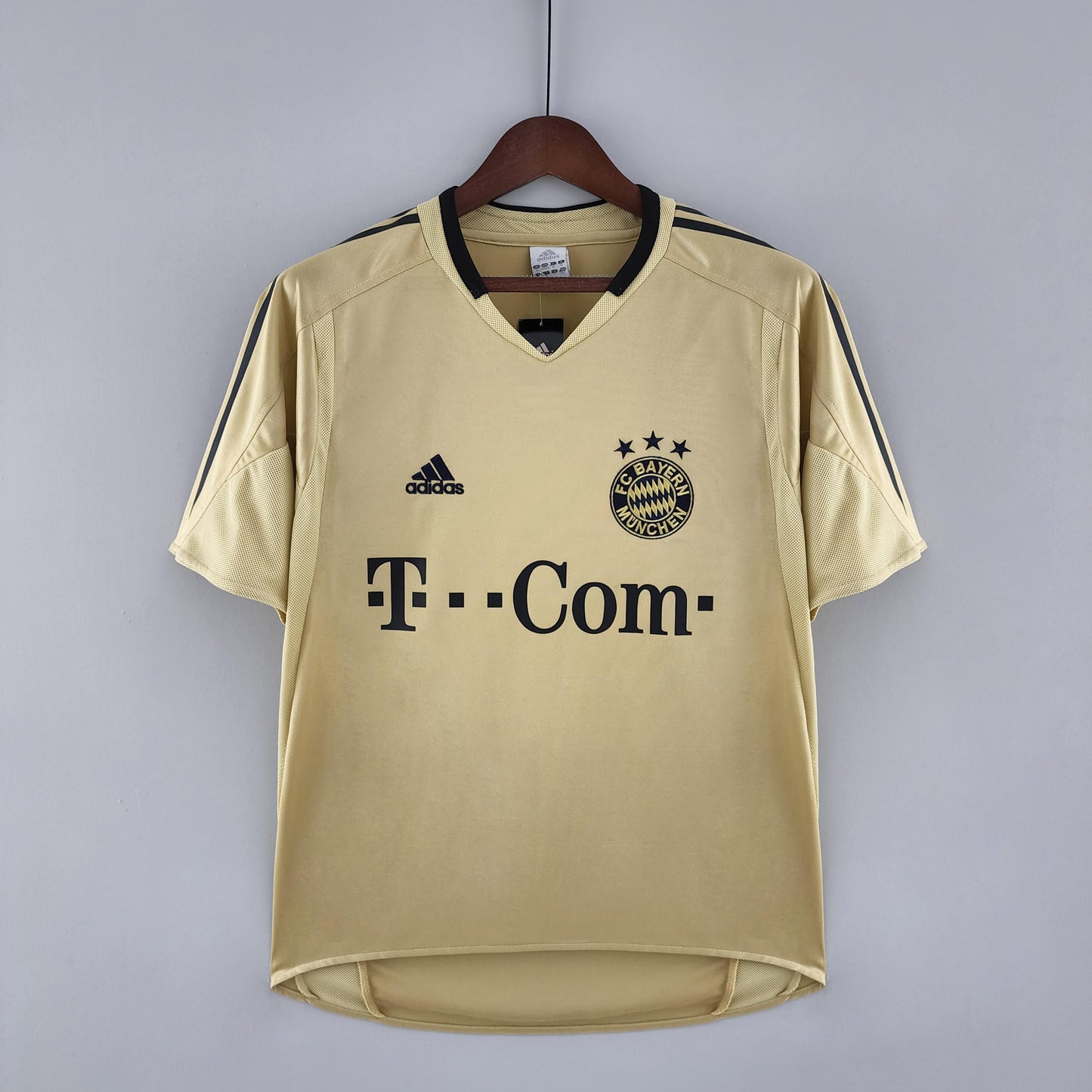 Bayern Munich 2004-05 Away