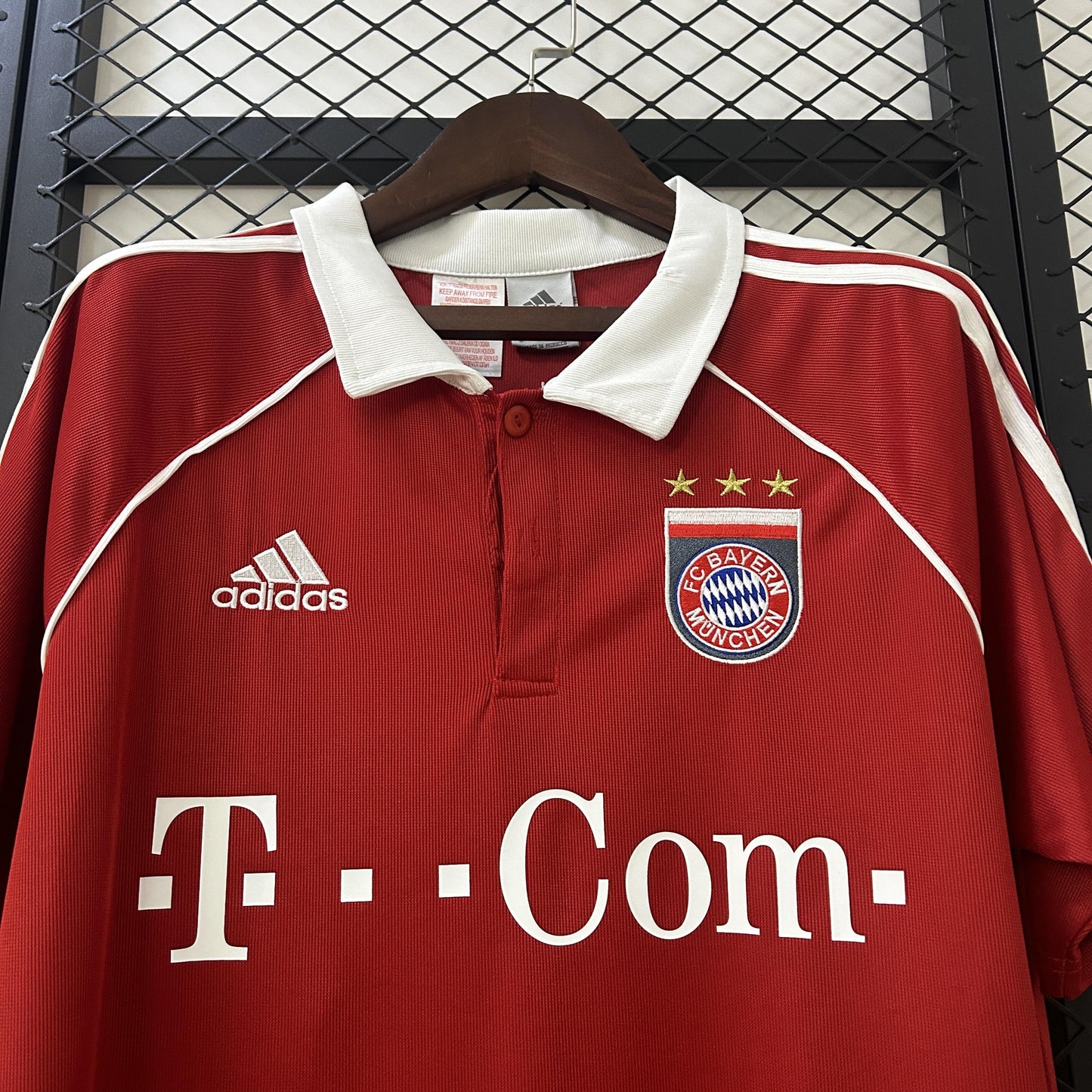 Bayern Munich 2005-06 Home