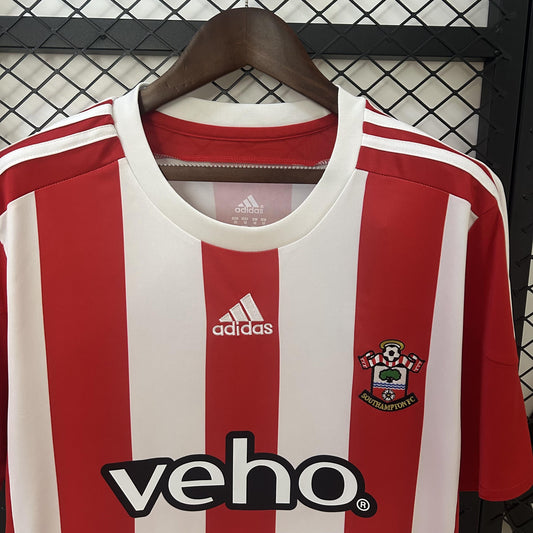 Southampton 2015-16 Home