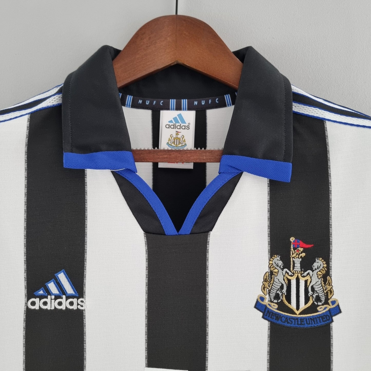 Newcastle United 2000-01 Home
