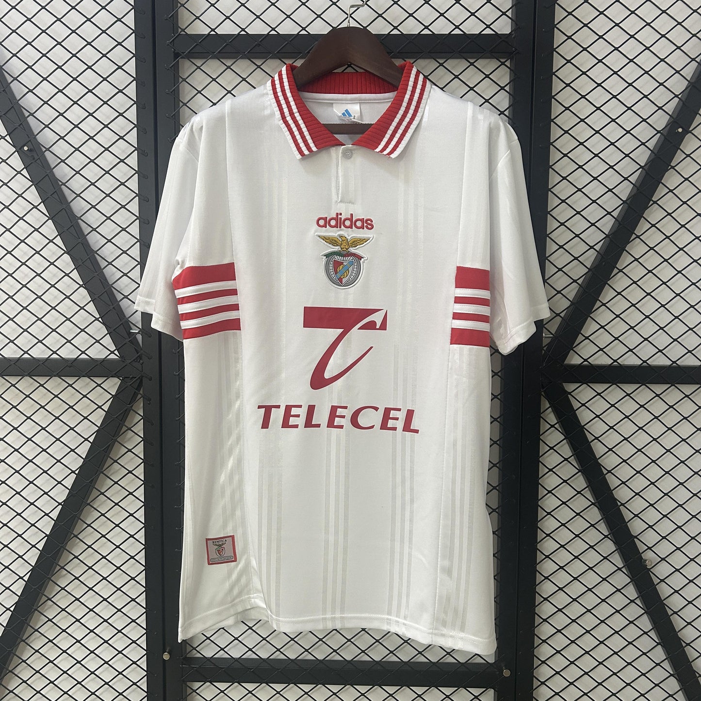 Benfica 1997-99 Away