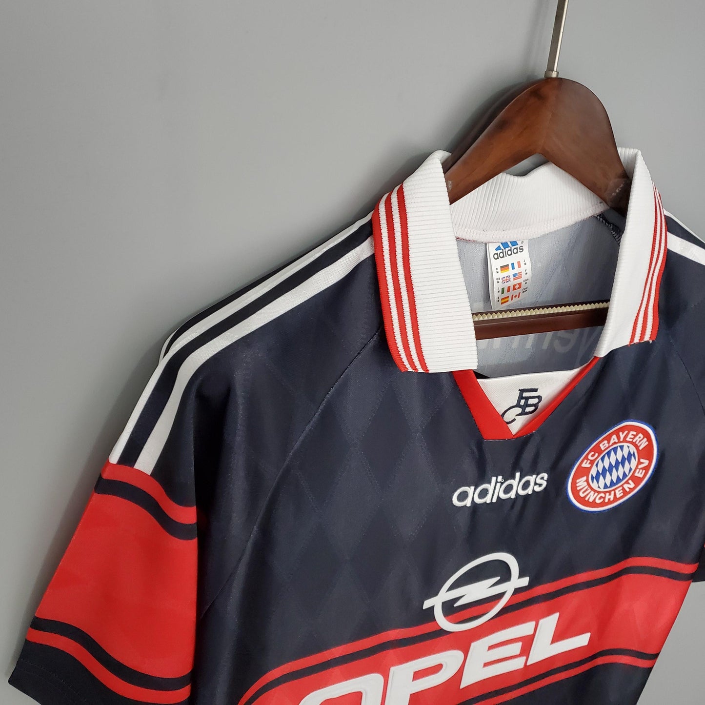 Bayern Munich 1997-99 Home