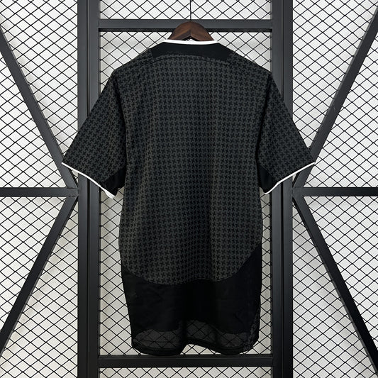 Manchester United 2003-05 Away
