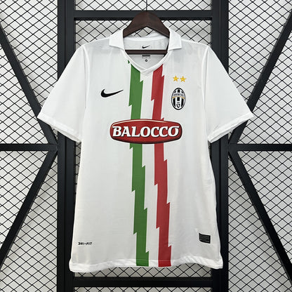 Juventus 2010-11 Away