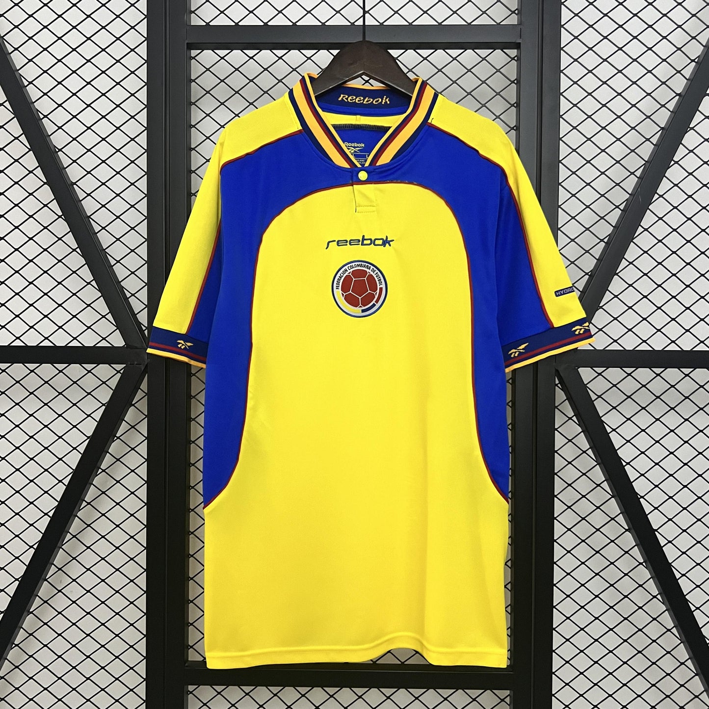Columbia 2001-02 Home