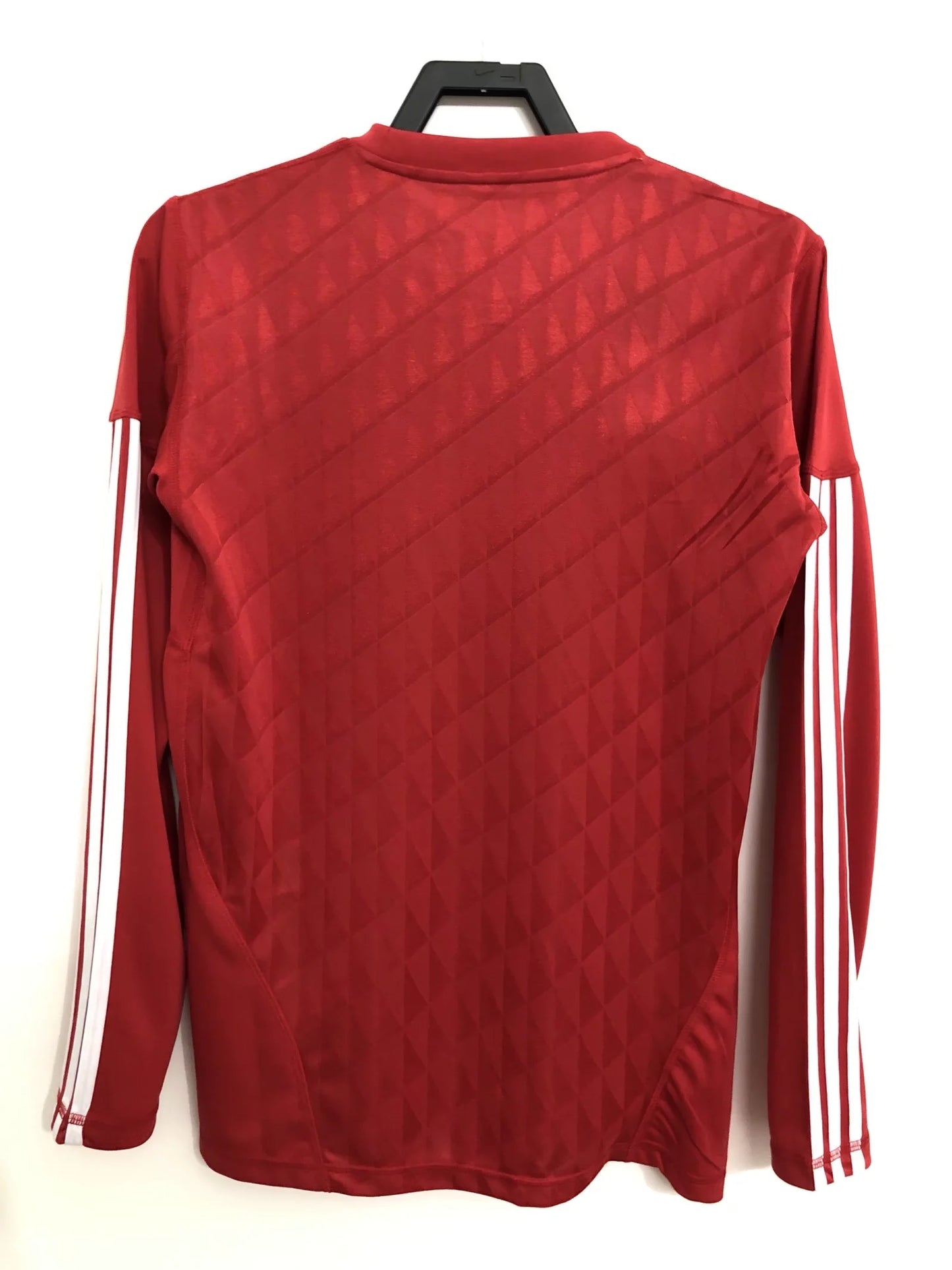 Liverpool 2010-11 Home