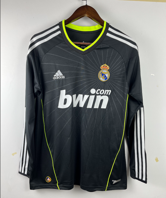 Real Madrid 2010-11 Away