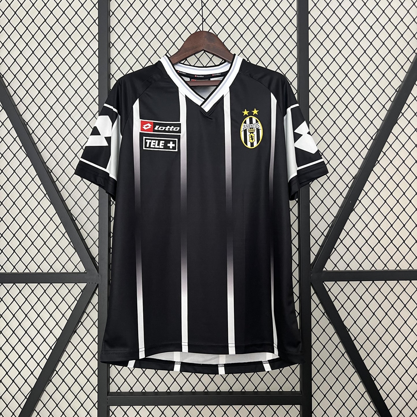 Juventus 2000-01 Away