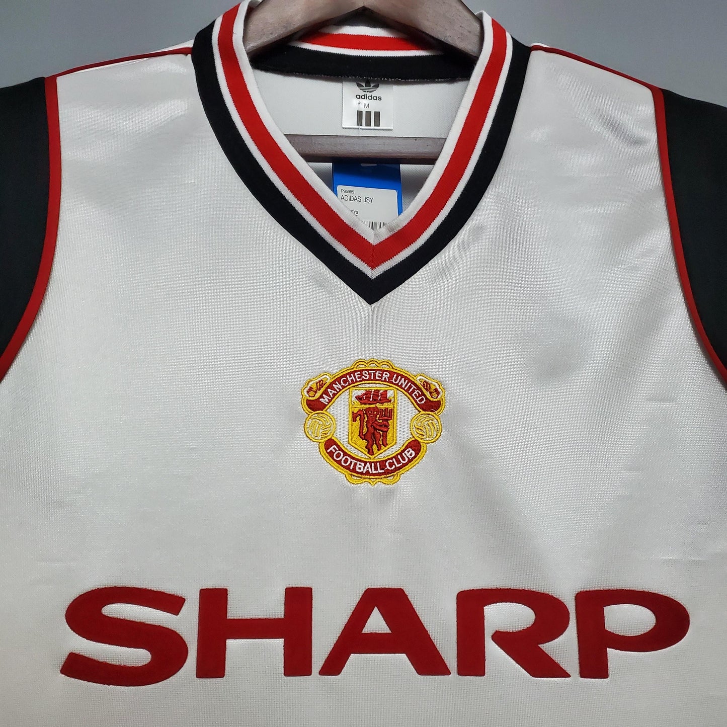 Manchester United 1985 Away