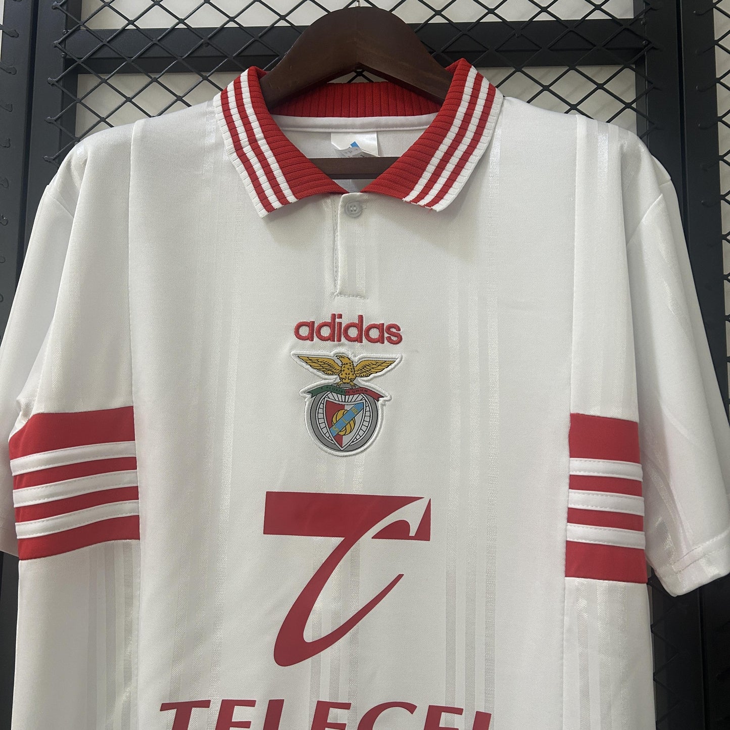 Benfica 1997-99 Away