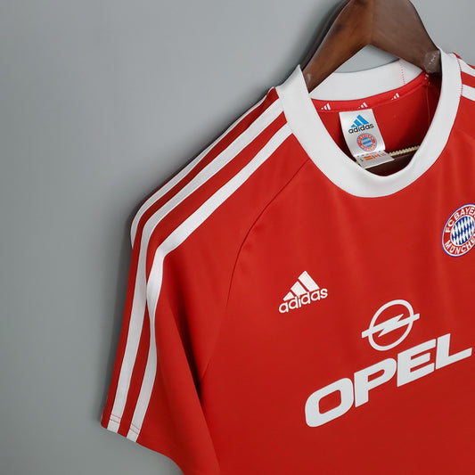Bayern Munich 2000-01 Home