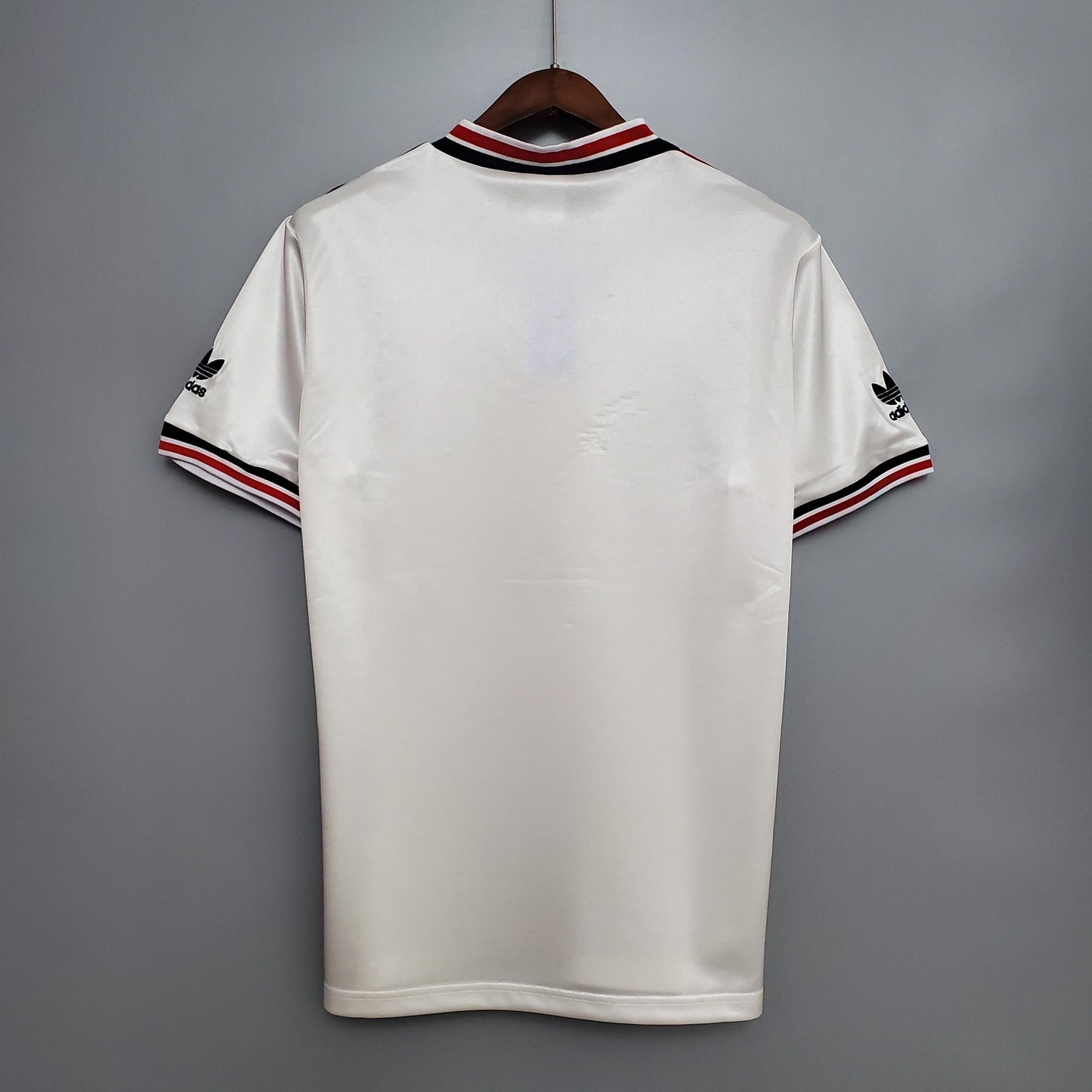 Manchester United 1985 Away