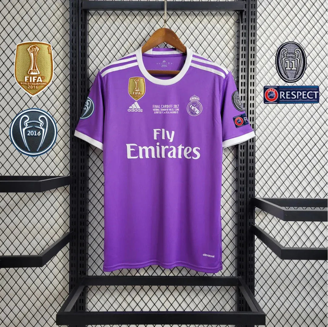 Real Madrid 2016-17 Away