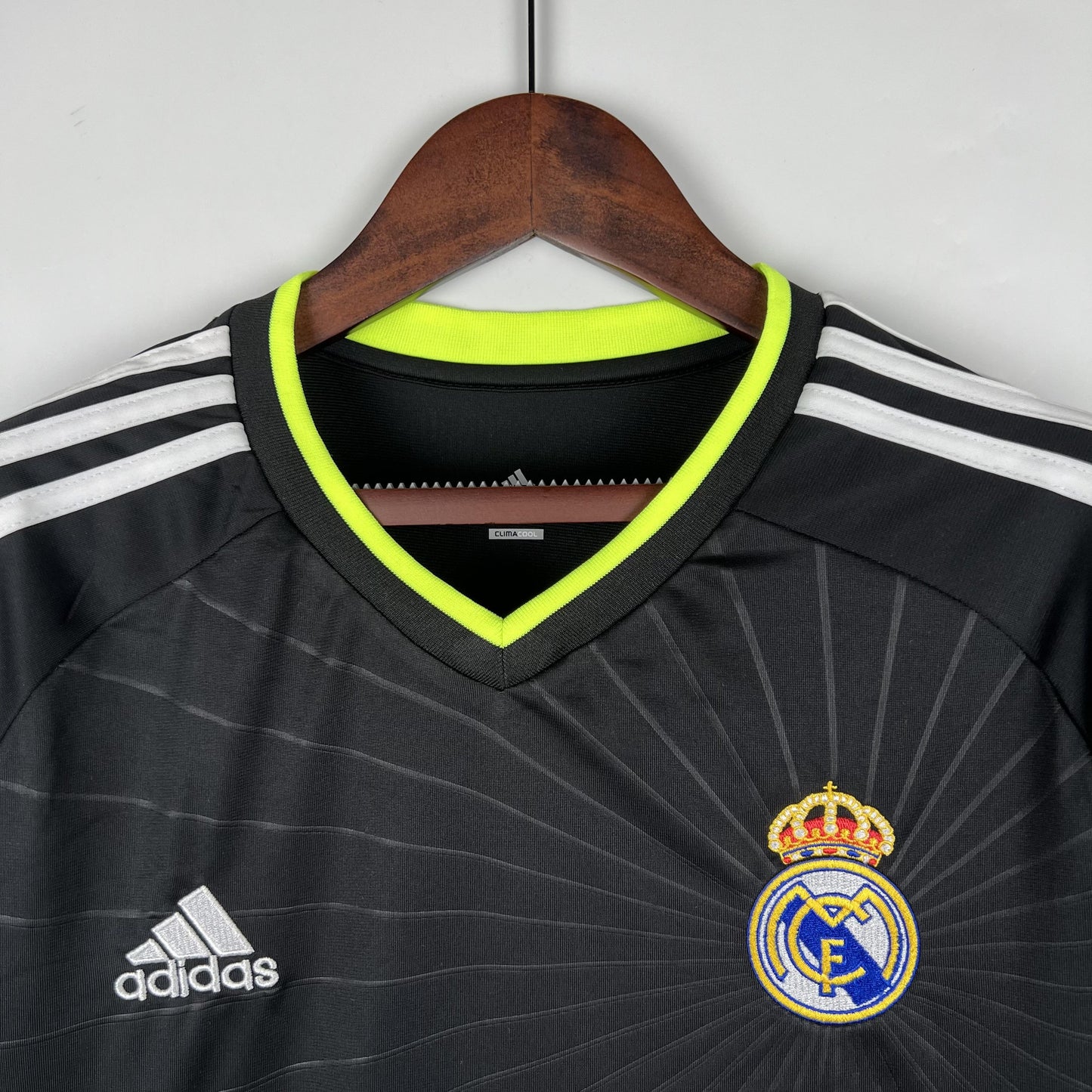 Real Madrid 2010-11 Away