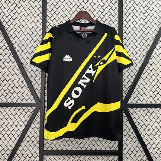 Juventus 1996-97 Third