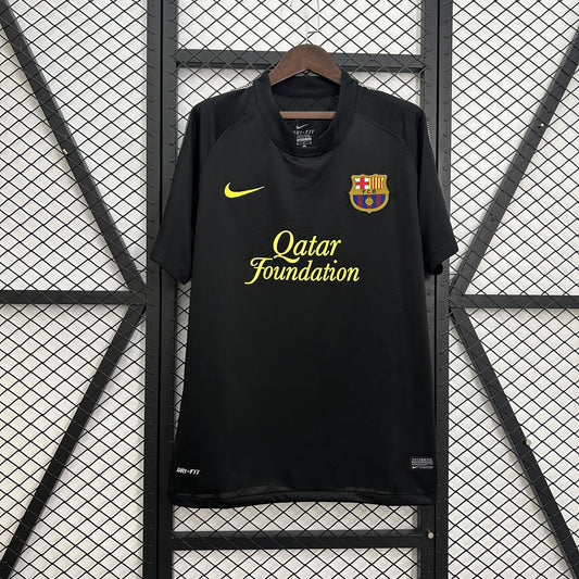 Barcelona 2011-12 away