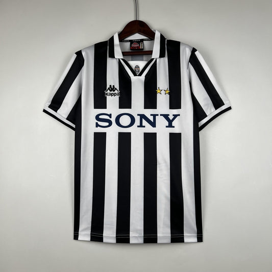 Juventus 1996-97 Home