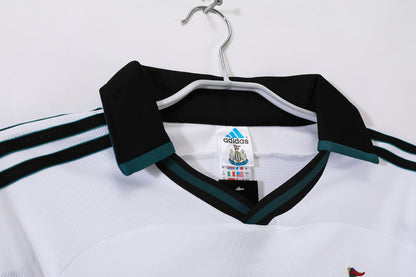 Newcastle 1999-00 Away