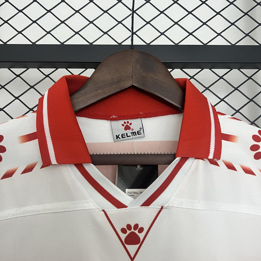 Granada 1997-1998 Home