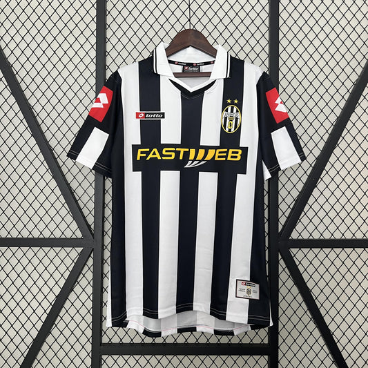 Juventus 2001-02 Home