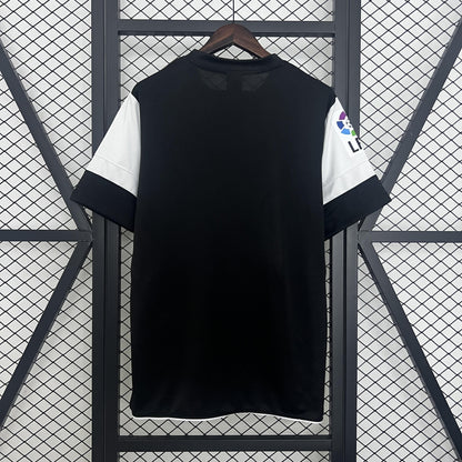 Malaga 2013 Away