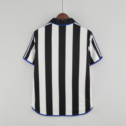 Newcastle United 2000-01 Home