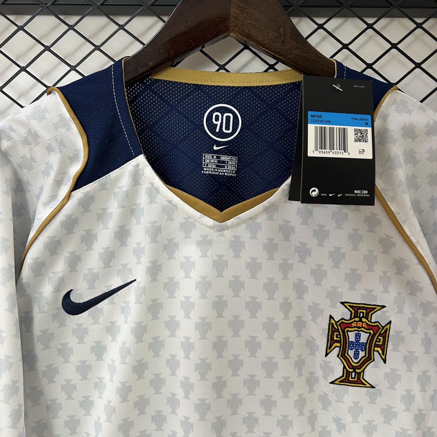Portugal 2004 Away